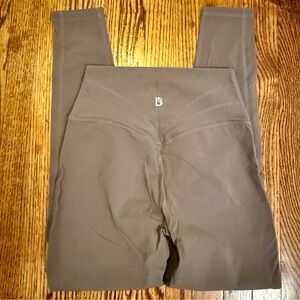 BuffBunny Legacy Leggings - Mocha Berry